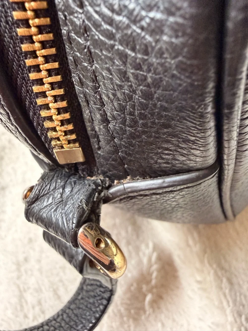 Gucci Black Pebbled Leather Disco Crossbody with Tassel - Picture 11 of 16